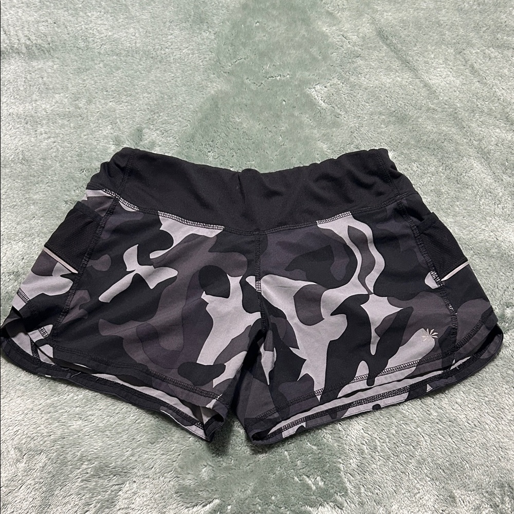 Athleta Black and Gray Camo Women's Athletic Shorts